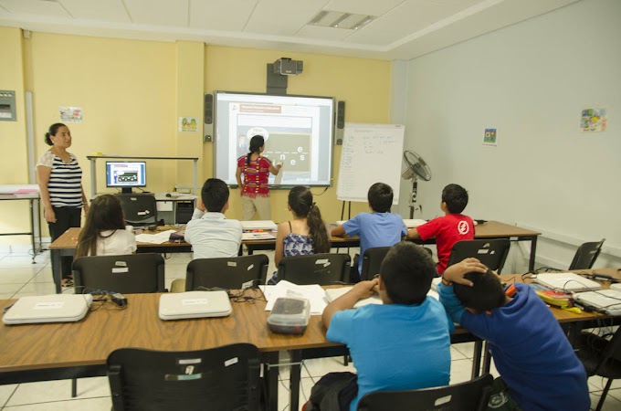 Imparte IEEPO  curso de inglés y robótica 