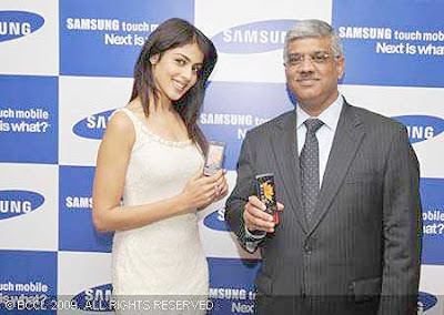 Genelia D'souza Samsung Slider Phone Launch Photos