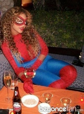 Spiderman Out And Hot Spiderwoman In Pictures 