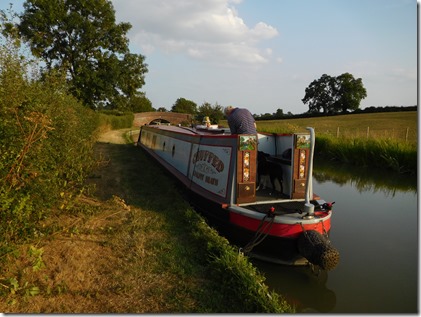 12 lovely mooring past yelvertoft