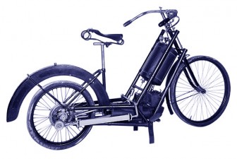 Sejarah otomotif, 10 kejadian pertama dunia otomotif, Sepeda motor pertama di Indonesia, SPBU berkanopi pertama di dunia, Hildebrand und Wolfmüller adalah motor pertama di Indonesia