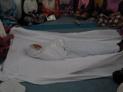 Orang Kedah simpan jenazah - Akak Di Balik Pintu