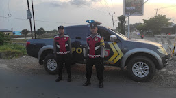 Jelang Malam, Polsek Sindang Intensifkan Patroli Strong Point