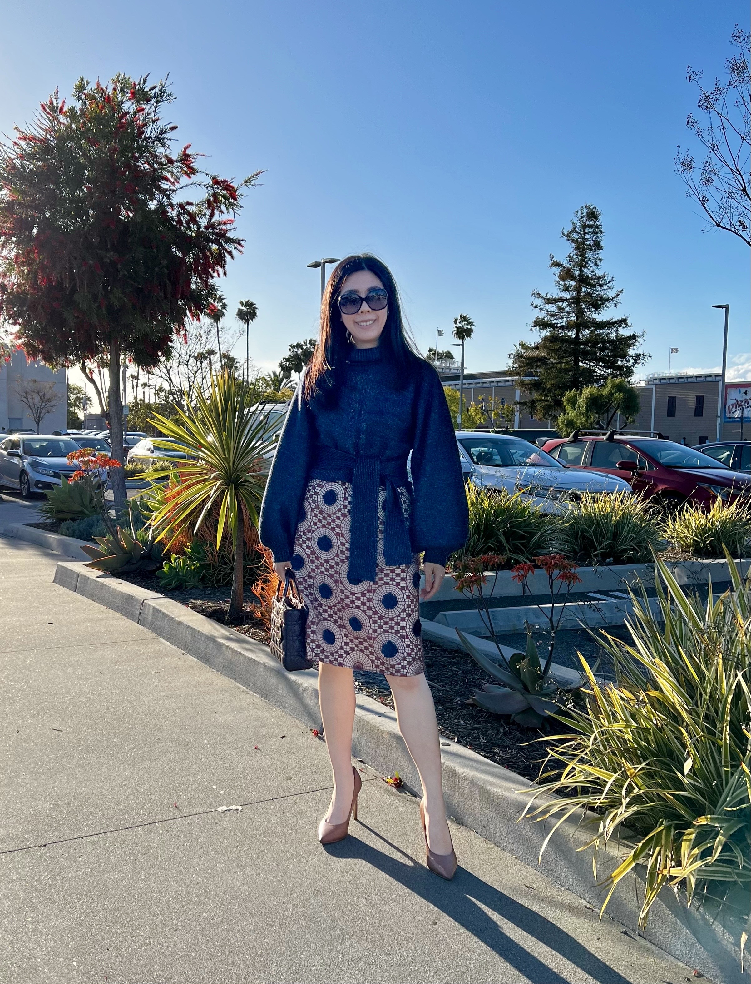 Adrienne Nguyen_Old Money Business Casual Turtleneck and Pencil Skirt Outfit_Blue and Brown Outfit_Lady Dior Bag
