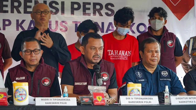 Tim Gabungan Polisi dan Bea Cukai Gerebek Home Industry Narkoba di Semarang, Dua Koki Sabu Diamankan