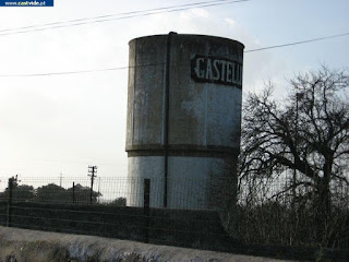 BUILDING / Antigo Edifício da Estação de Comboios, Castelo de Vide, Portugal