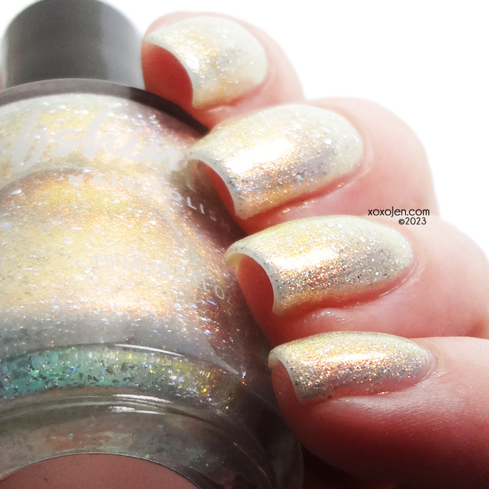 xoxoJen's swatch of KBShimmer The Perfect Match