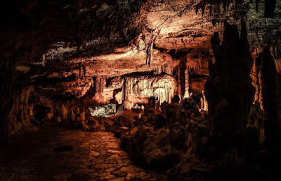 Las Cuevas de Castellana o Grotte di Castellana.