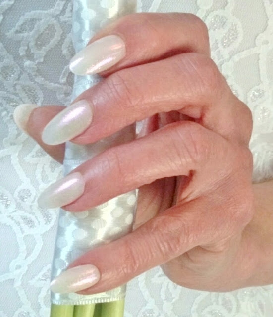 shimmering white bride nails