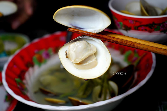 Quán-Hải-Sản-Tuấn-Phúc-Seofood-Hue-Vietnam