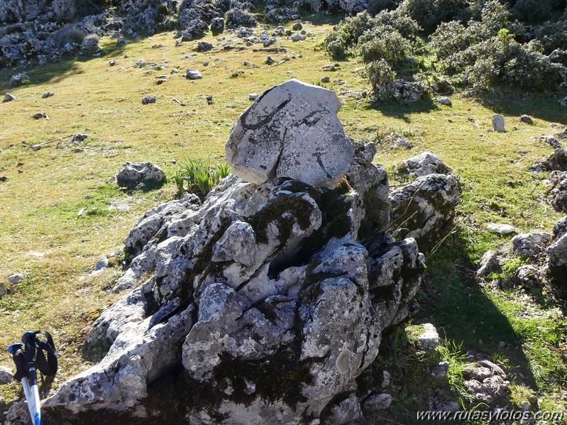 Grazalema-Simancon-Reloj-Charca Verde-Cueva de las Dos Puertas
