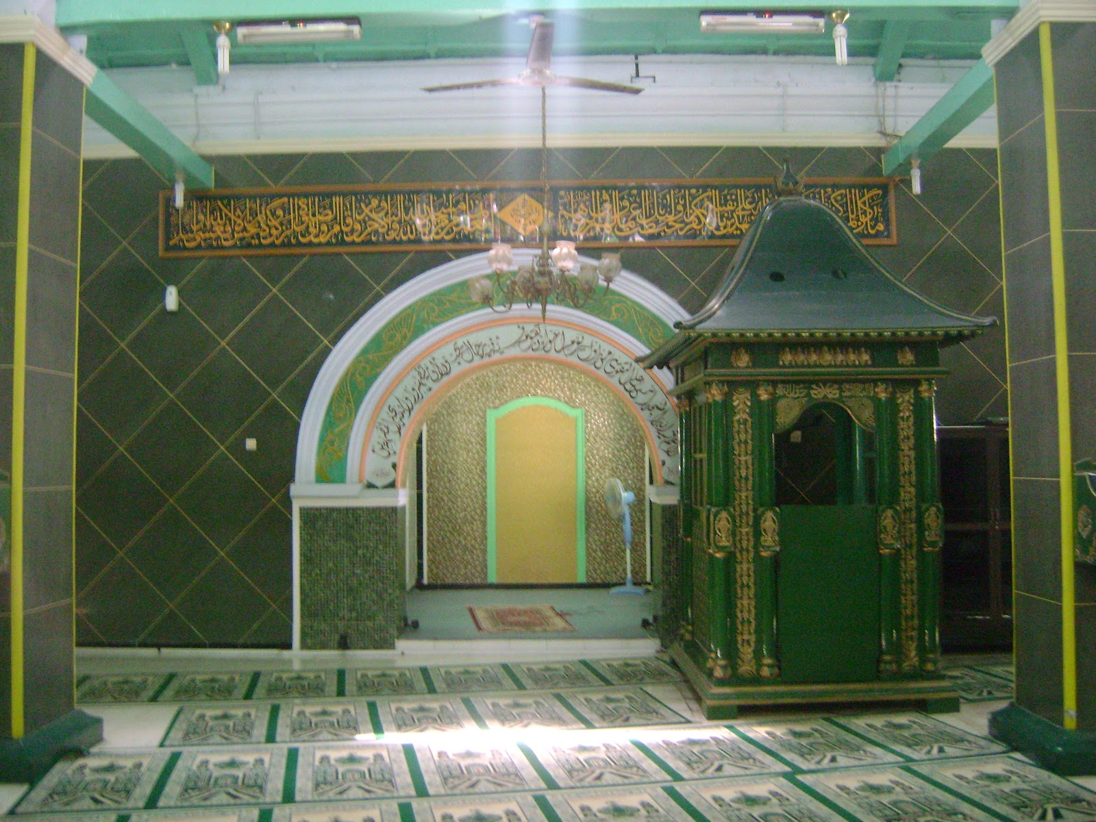 Mimbar Masjid Agung Darul Muttaqin Purworejo Kekunaan