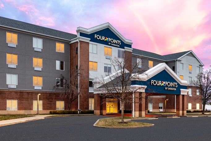 Four Points by Sheraton St. Louis - Fairview Heights