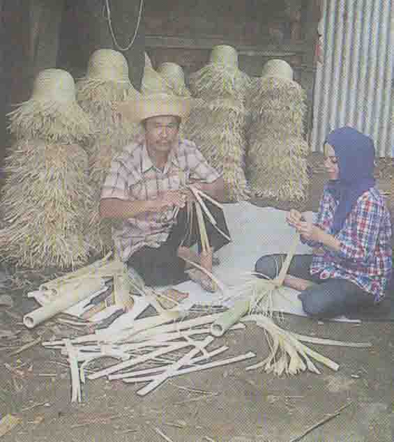 Rahasia Sentra Kerajinan  Bambu  Rogo Jampi Banyuwangi Jawa  