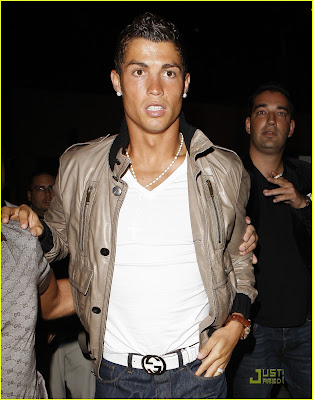Ronaldo on Cellibrity Beautiful Cristiano Ronaldo Hairstyles Photos 2012 New