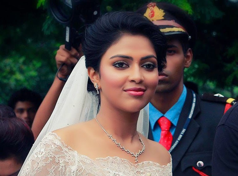 Amala Paul photo