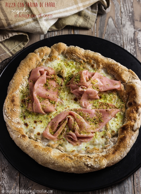 Pizza con farina di farro, segale e integrale di orzo