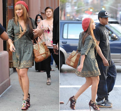 Fashion Internships  York on In Soho New York With Husband Jay Z In A Short Deep Green Checked