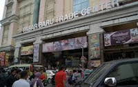 http://www.wisatastevenly.blogspot.co.id/2014/06/pasar-baru-trade-center-bandung.html