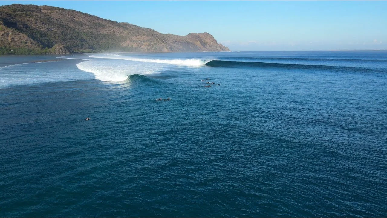 Glassy Sumbawa Lefts - Surfing Indonesia