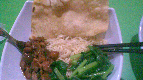 Makan Siang < Mie Java Jalan Pattimura Pontianak