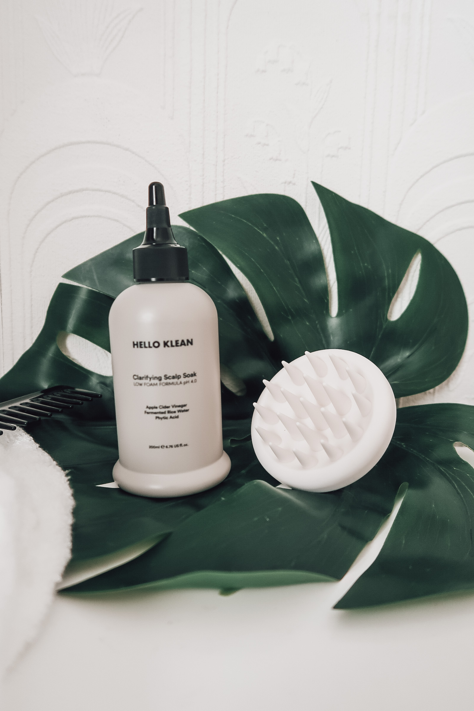 Hello Klean Clarifying Scalp Soak and Exfoliating Scalp Brush.