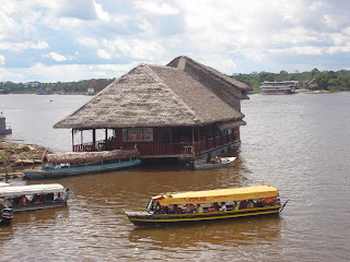 casa-flotante-rio-nanay