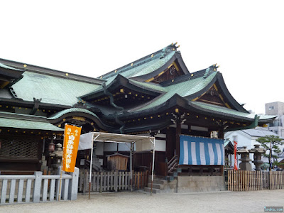 大阪天満宮登龍門と拝殿