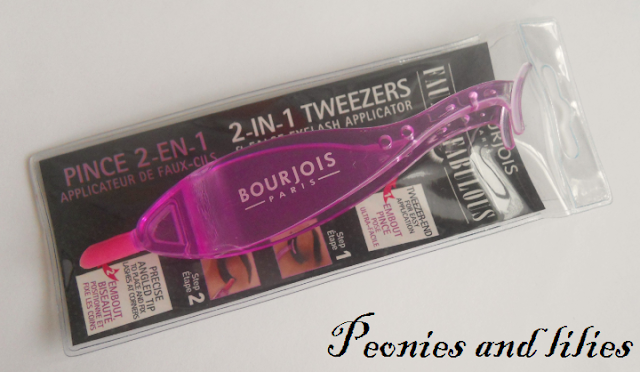 Bourjois 2 in 1 tweezers, Bourjois 2 in 1 tweezers and false eyelash applicator, Bourjois false eyelash applicator, Bourjois, Bourjois false eyelashes, Easy false eyelash application, How to apply false eyelashes