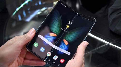 Samsung is developing a dual-fold phone