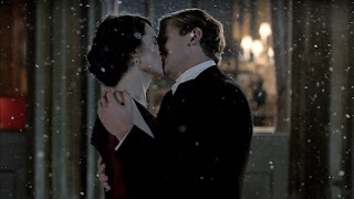 Matthew proposes to Lady Mary