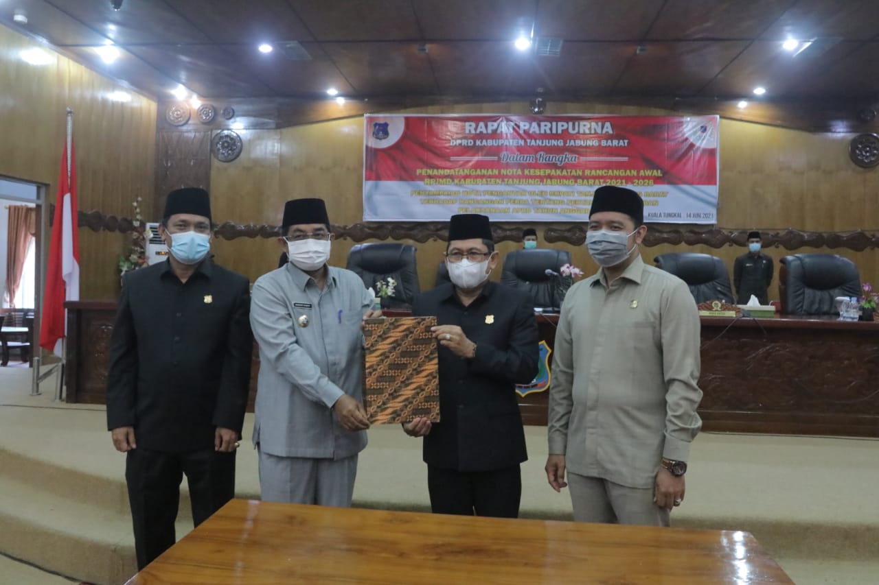 DPRD Tanjab Barat Lakukan Rapat Paripurna Nota Pengantar Ranperda Pertanggungjawaban Bupati