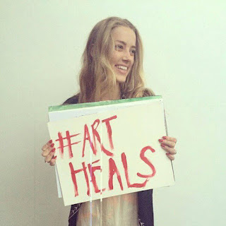 Amber Heard: #ART HEALS, yes love creativity and art.