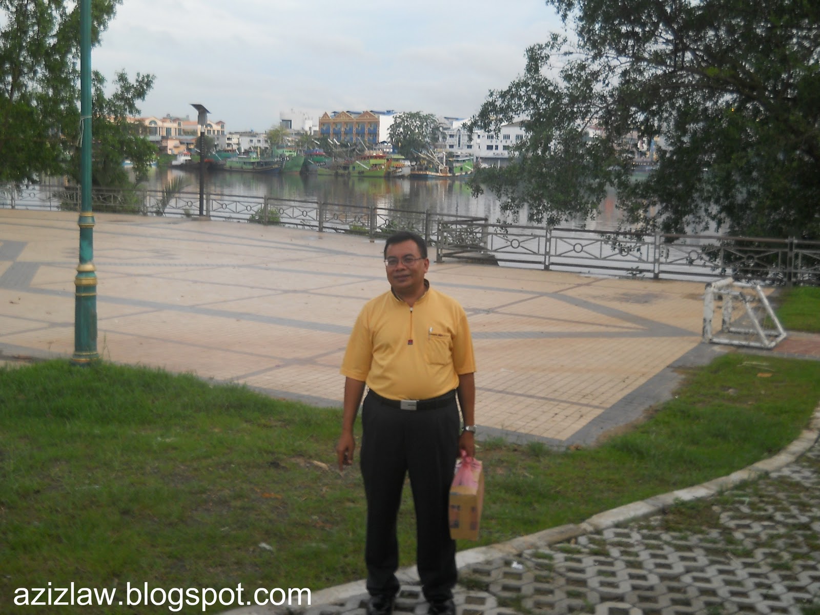 EDU-kasi: Melancong ke Kuching, Bau dan Serikin, Sarawak