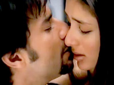 Bollywood's Best Kissing Scenes Photos