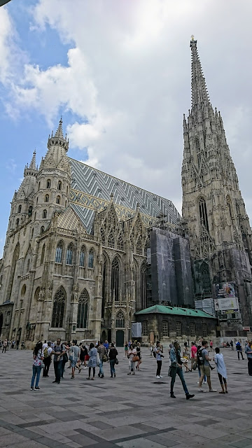 16-Domkirche-St.-Stephan-exterior-vienna-2-day-itinerary