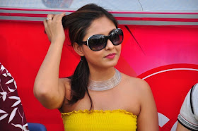 Madhu Shalini Hot Photos