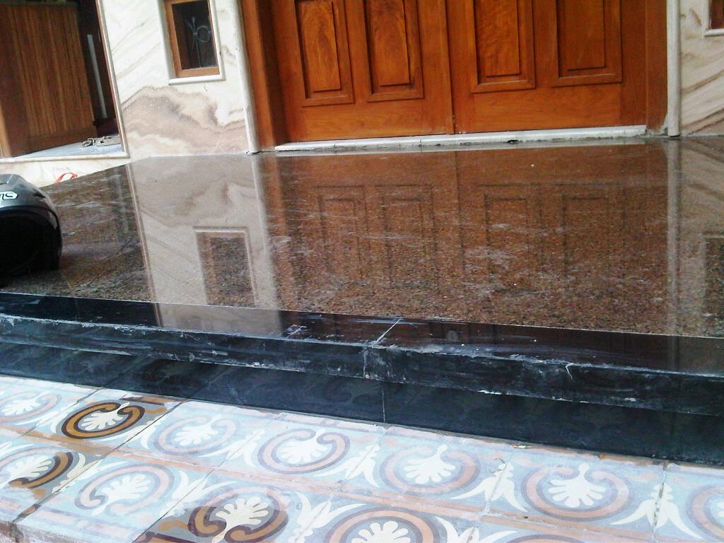 Rumahcantik2a: Granit TROPICAL BROWN from Italy