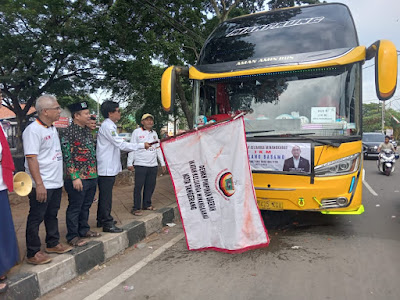 Wakil Ketua DPRD Kota Tangerang Melepas Rombongan IKM Mudik