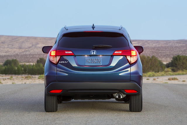 Rear view of 2016 Honda HR-V