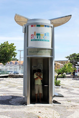 Até quando esse trambolho vai continuar na Mariquita?