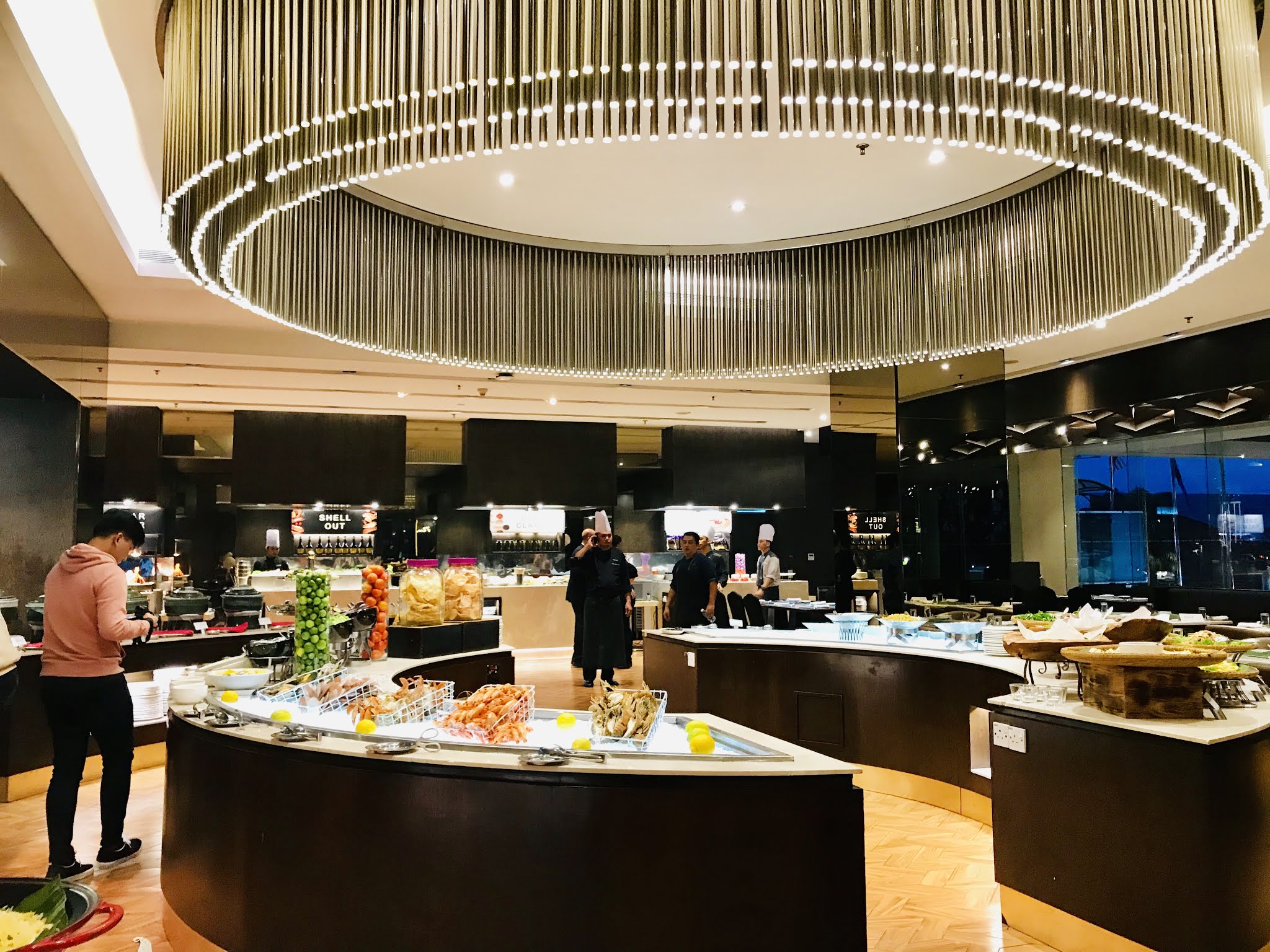 Elevated Weekend Dinner Buffet Experience With Le Meridien Kota Kinabalu