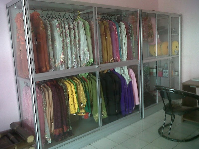34+ Gambar Lemari Baju Gantung Kaca, Paling Baru!