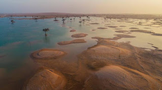 بحيرات في الربع الخالي بالسعودية