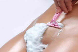 shaving female pubic hair