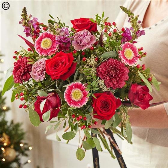 The most dazzling blooms for flower delivery in London - Flowersonline24