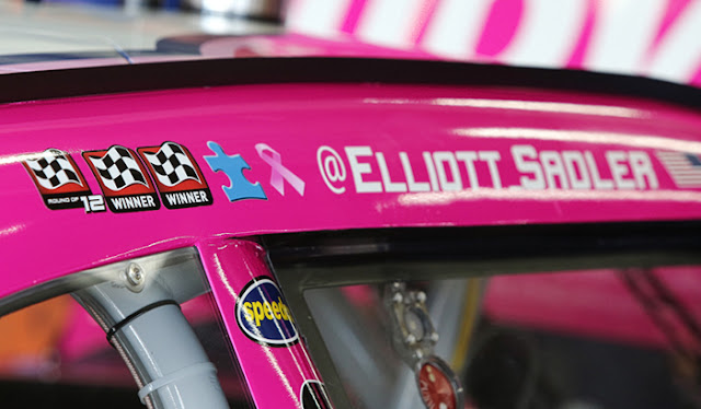 Elliott Sadler succeeding in Chase format