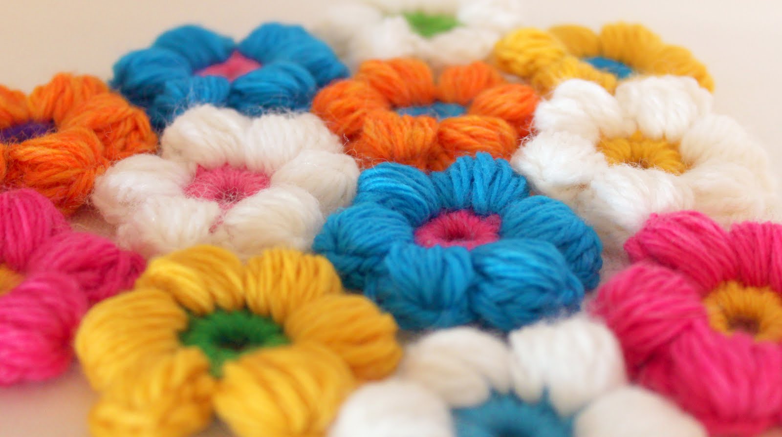 6 Petal Puff Stitch Crochet Flower | mamachee
