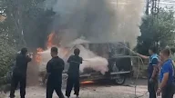 Kebakaran Mobil Luxio di Area Parkir Luwes Gentan