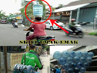 Kocak! Cuman orang indonesia yang bisa begini! Gokil Banget Deh..